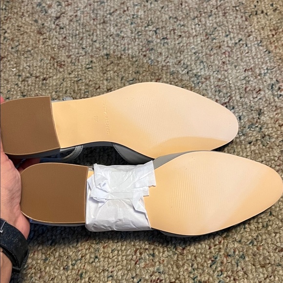 Marc Fisher Women's Gray Patent Slingback Flats - Picture 5 of 7